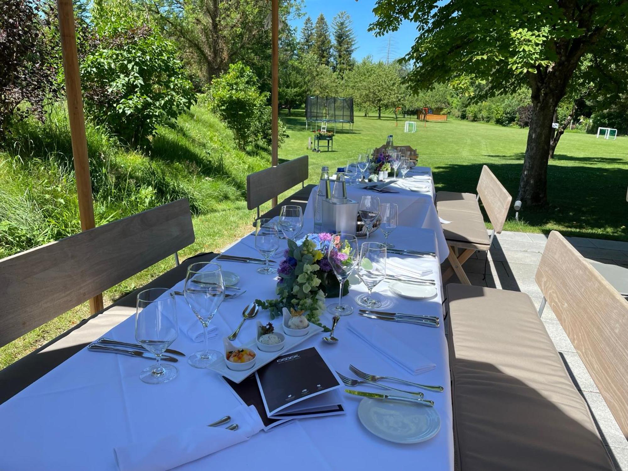 Hotel Restaurant Erber Ismaning Exterior photo